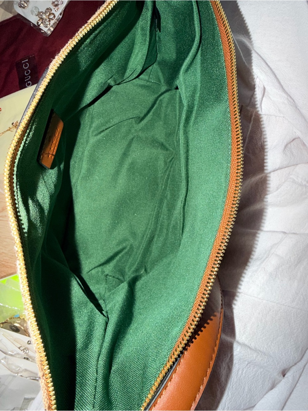 Beige Supreme Shoulder Bag with Green-Red Web and Brown Leather Trim - Picture 4 of 4